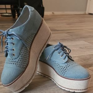 Platform shoes for women